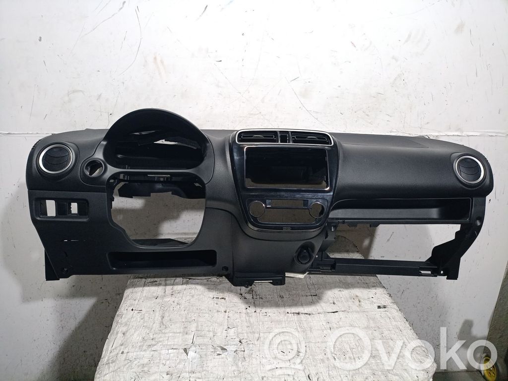 Mitsubishi Mirage VI G4 Attrage Cruscotto 