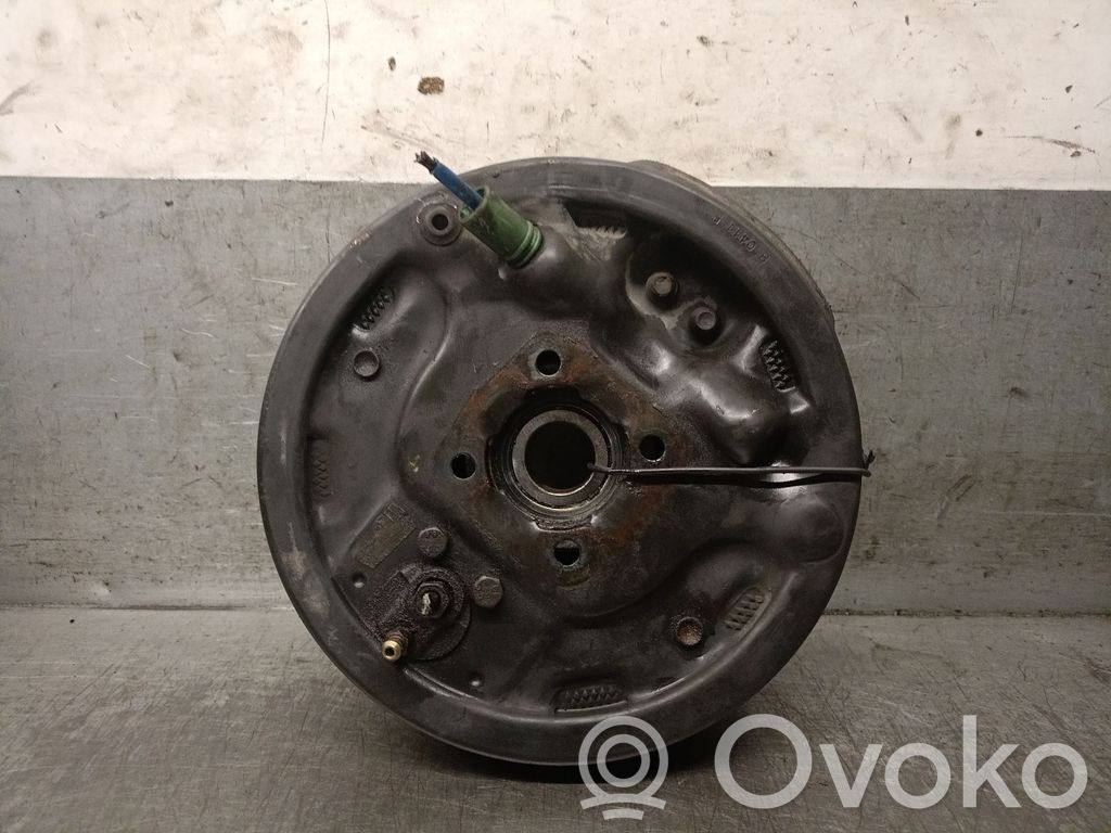 Peugeot 206 Rear wheel hub spindle/knuckle 