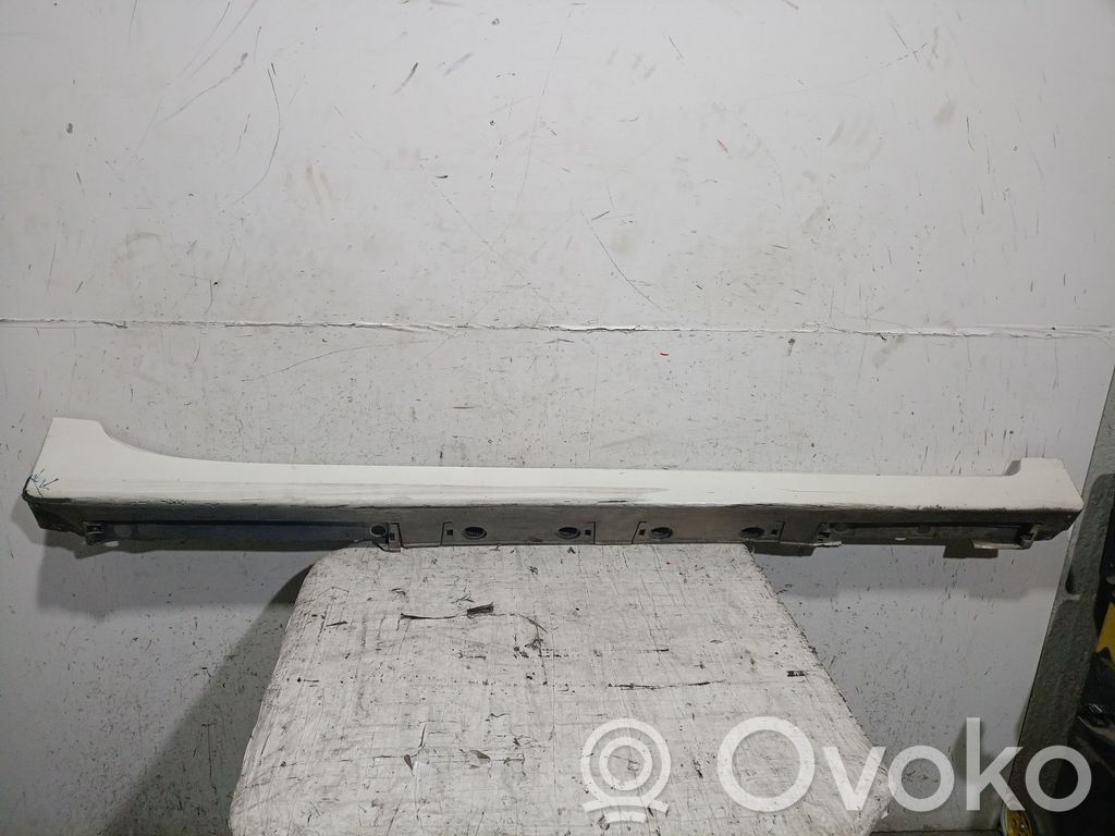 Toyota Prius (XW30) Sottoporta