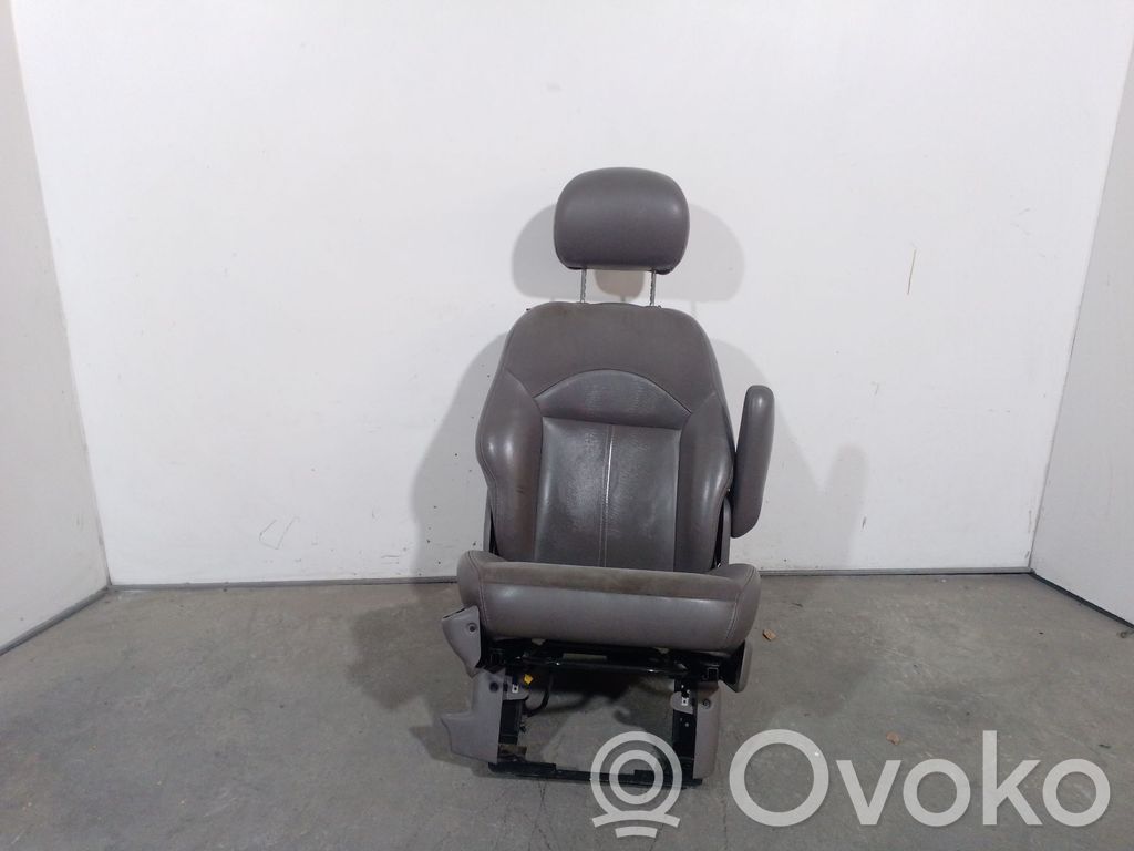 Etumatkustajan istuin   ZB501FLAA,ZB501FLAA