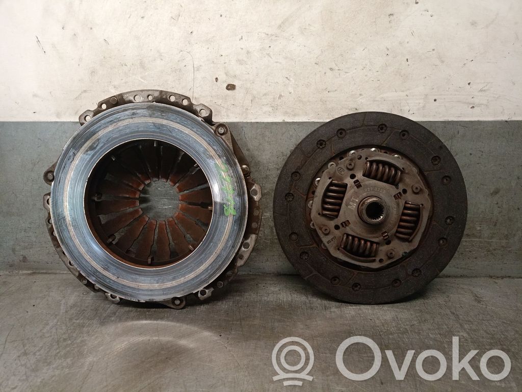 Opel Corsa D Sankabos komplektas 