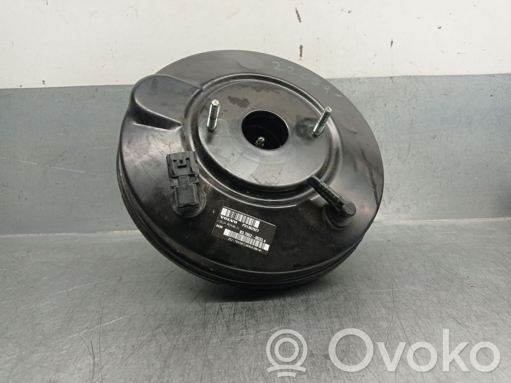 Volvo V40 Hydraulisen servojärjestelmän paineventtiili 