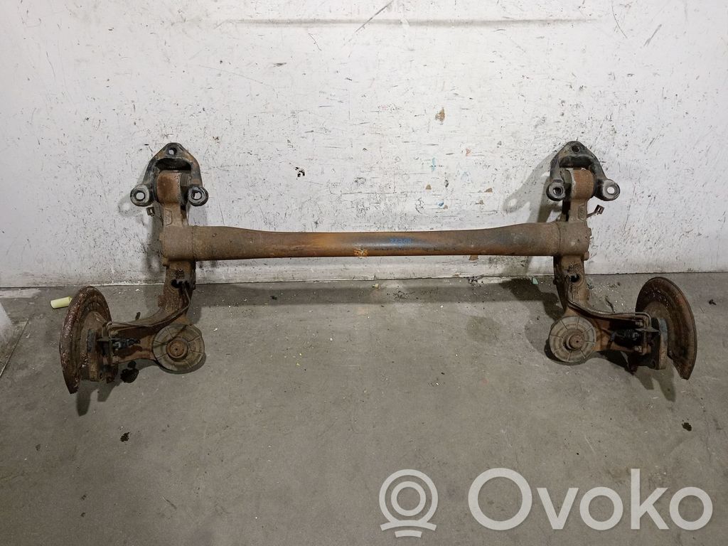 Opel Zafira B Belka osi tylnej z reduktorem 