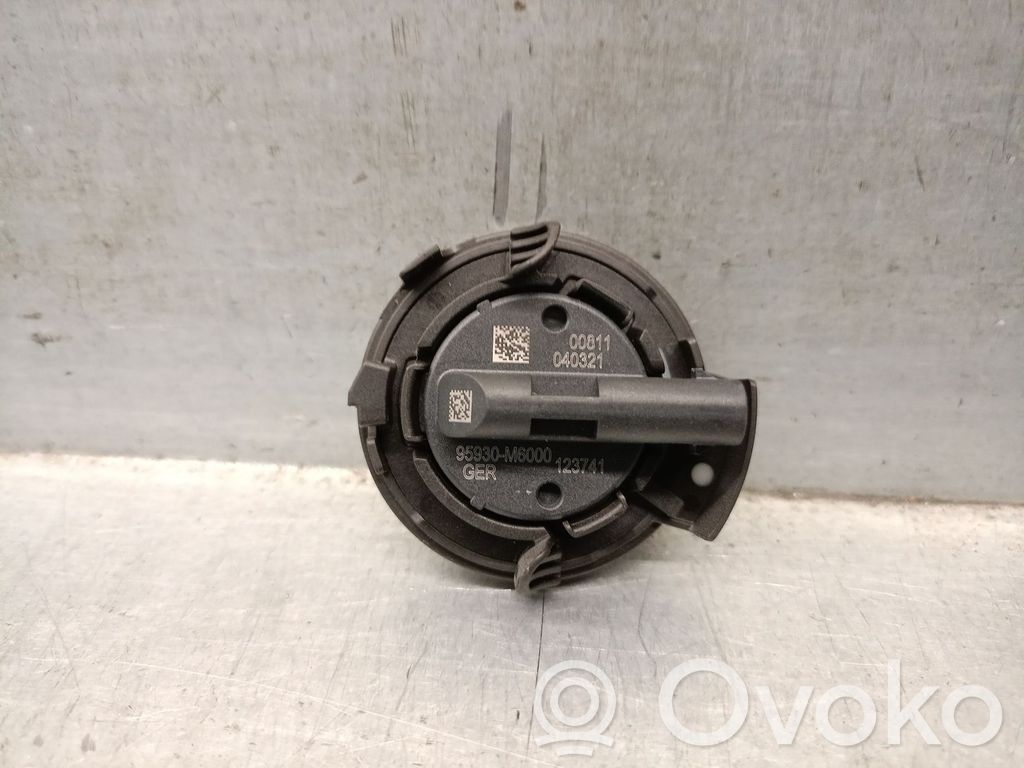 Sensor   95930M600