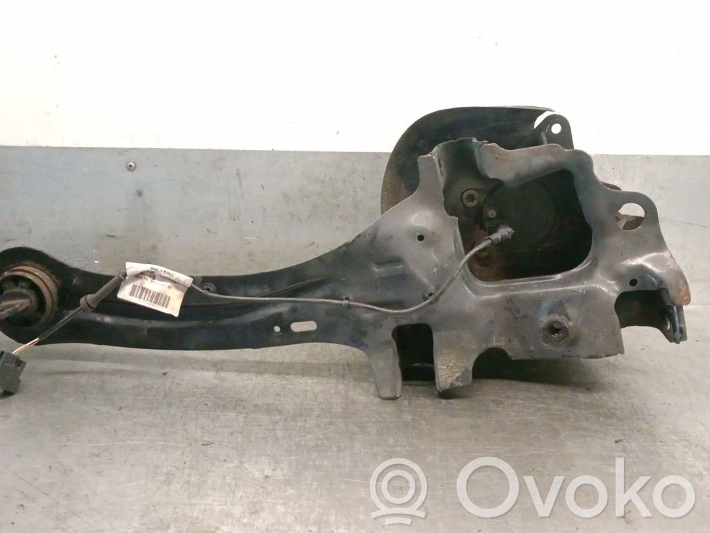Volvo V40 Olka-akselin laakeripesä 
