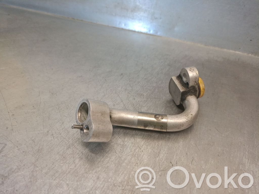 BMW 5 E60 E61 Ilmastointilaitteen putki (A/C) 