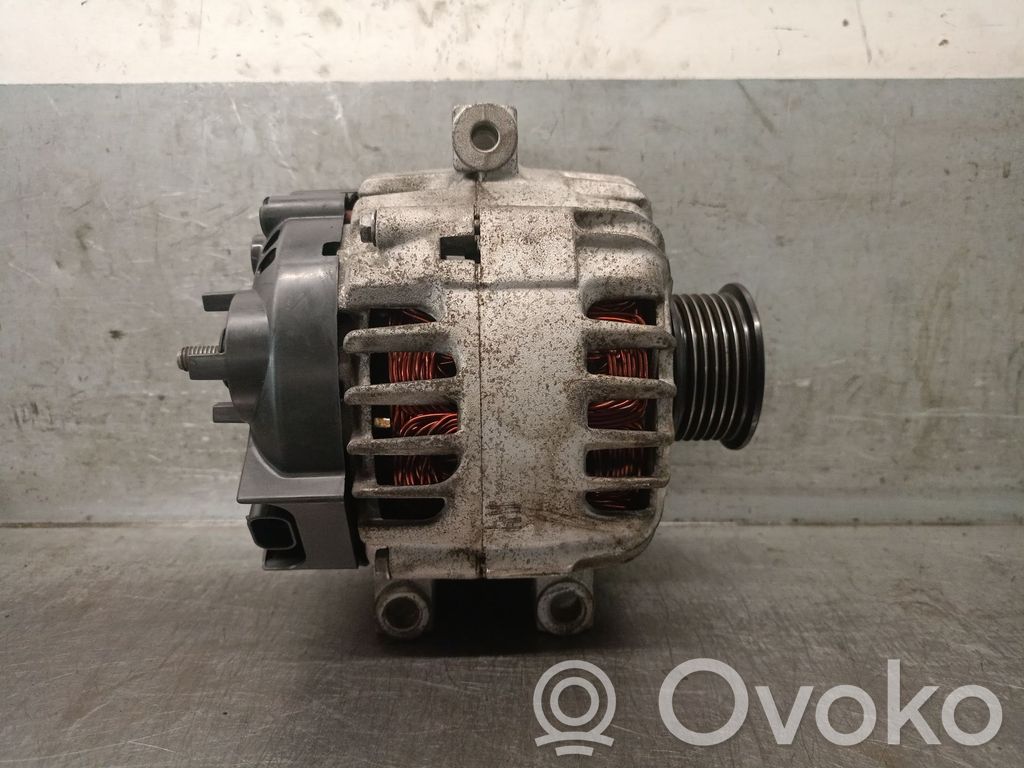 Opel Meriva B Generator/alternator 