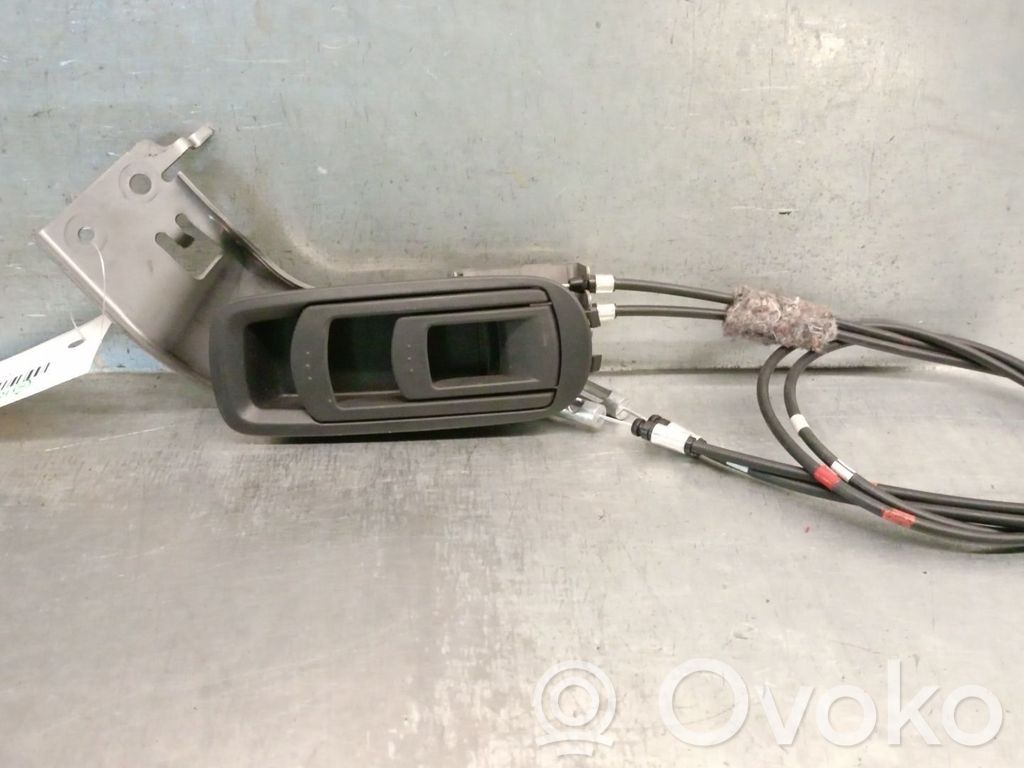 Manecilla interna puerta trasera   RU001K185