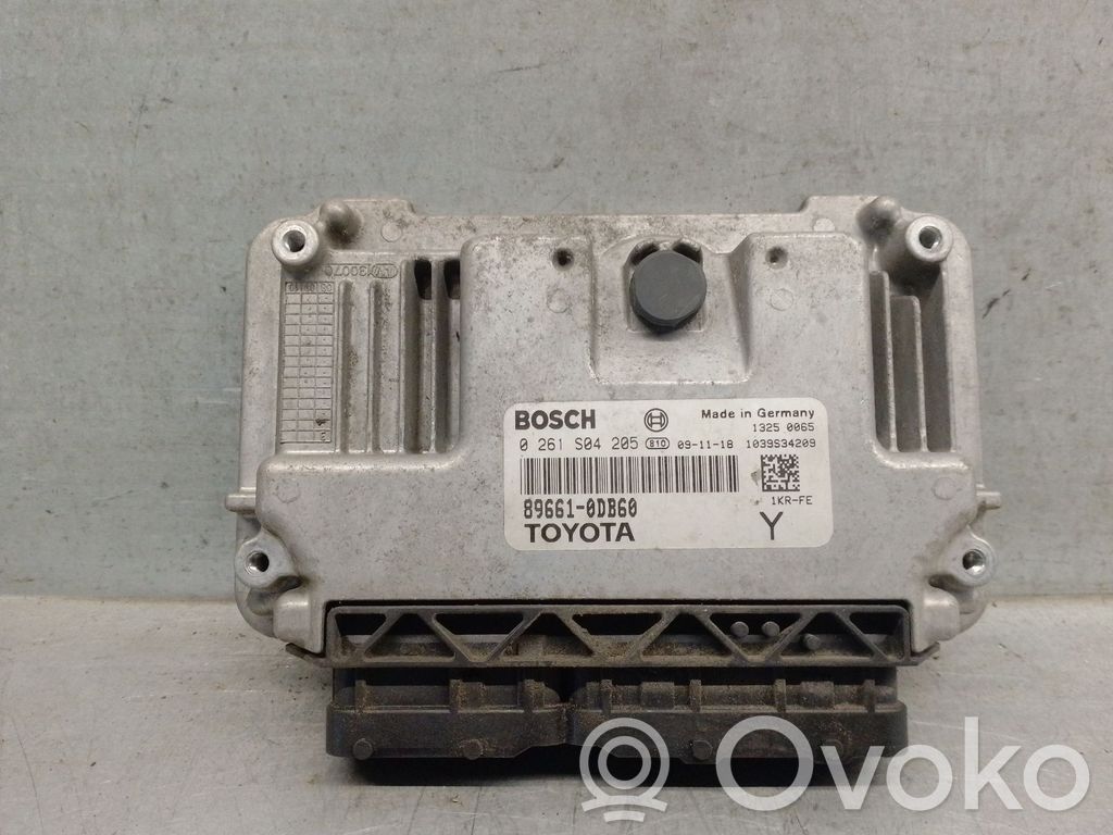 Engine control unit/module   896610DB60,0261S04205BOSCH