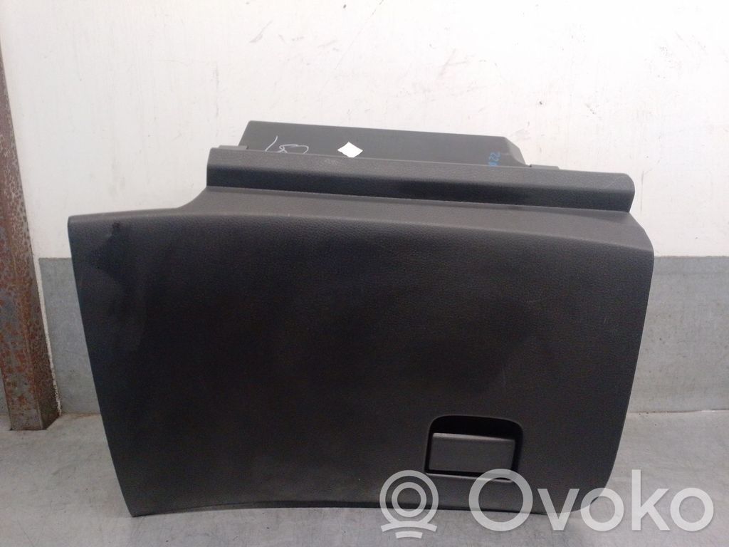 Guantera   68510HV00A,68510HV01A