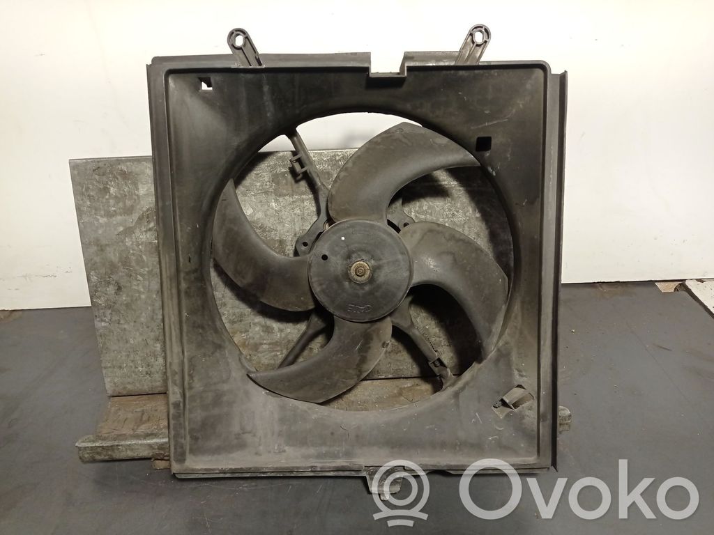 Mitsubishi Carisma Elektrisks radiatoru ventilators 