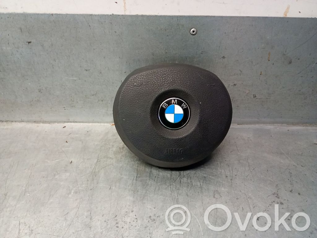 BMW X3 E83 Vairo oro pagalvė 
