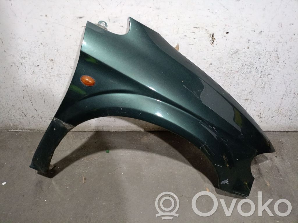 Chrysler Voyager Крыло 