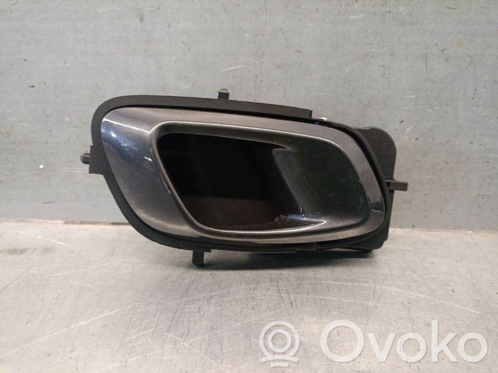 Hyundai i20 (BC3 BI3) Manecilla interna puerta trasera 