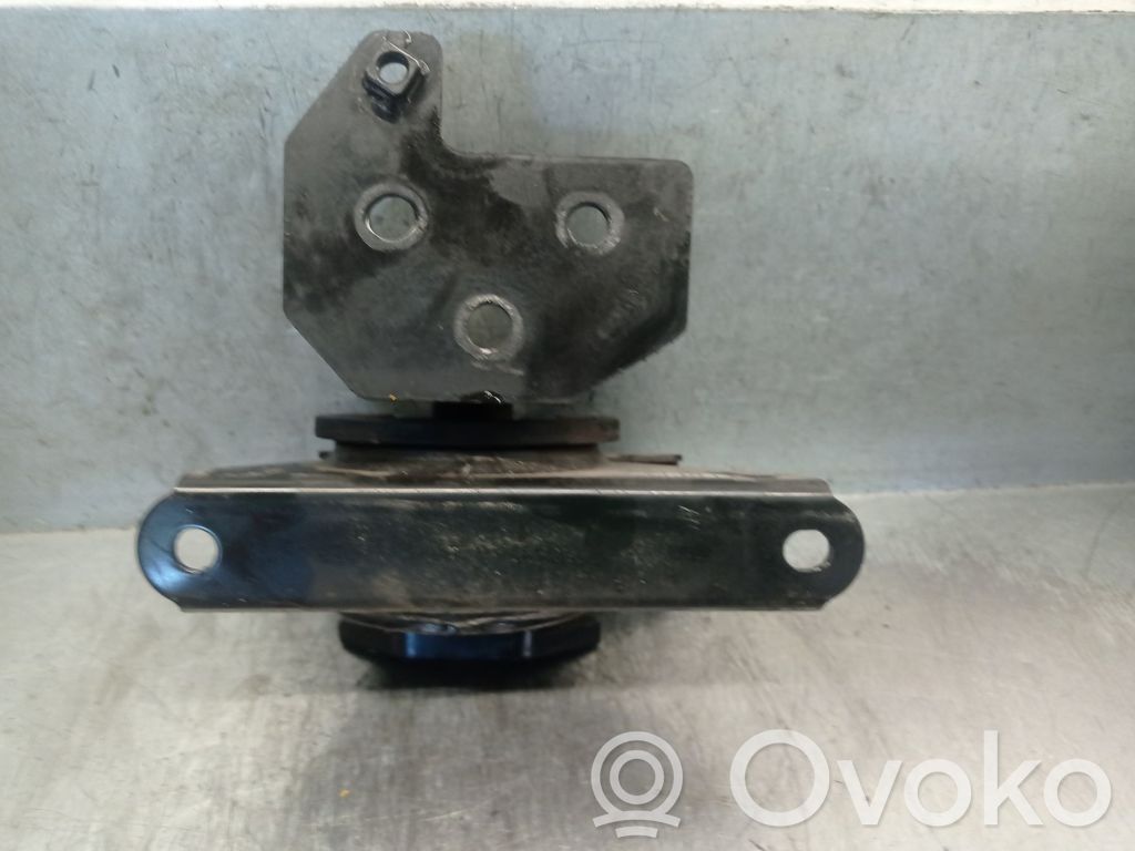 Peugeot 307 Engine mount bracket 