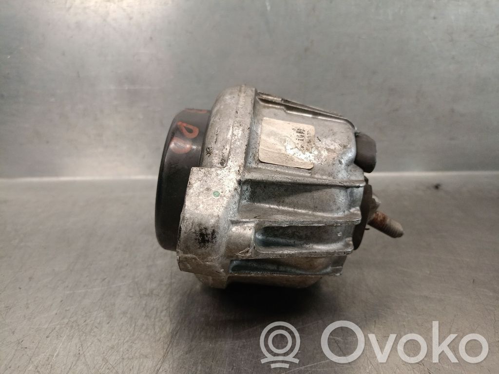 BMW 1 E81 E87 Engine mount bracket 