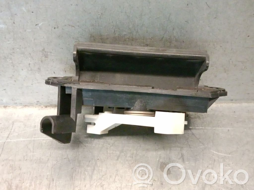 Toyota Corolla Verso E121 Rear door exterior handle 