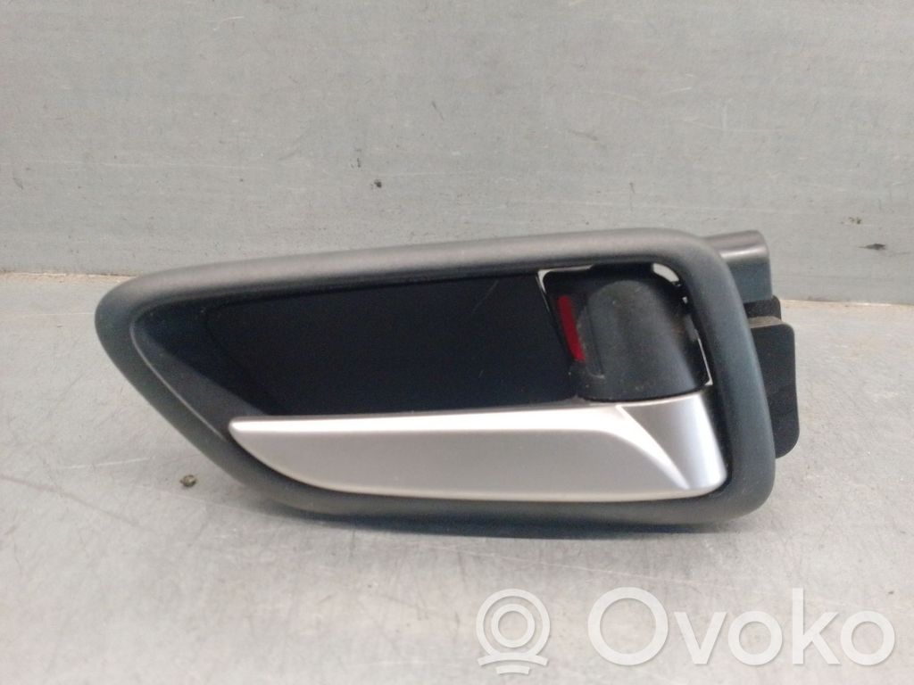 Mazda 2 Manecilla interna puerta delantera 