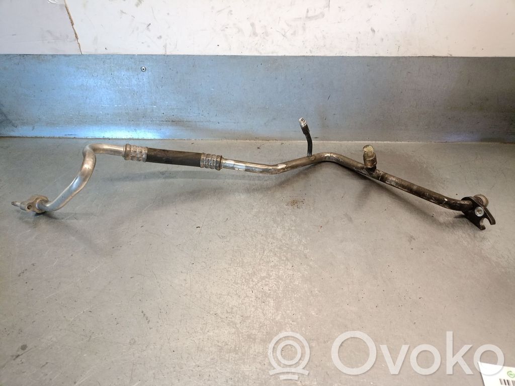 Ford Focus Ilmastointilaitteen putki (A/C) 