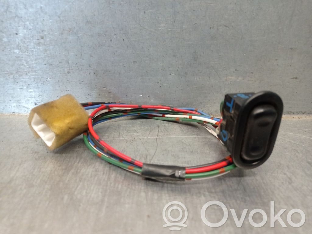 Mazda Xedos 9 Electric window control switch 