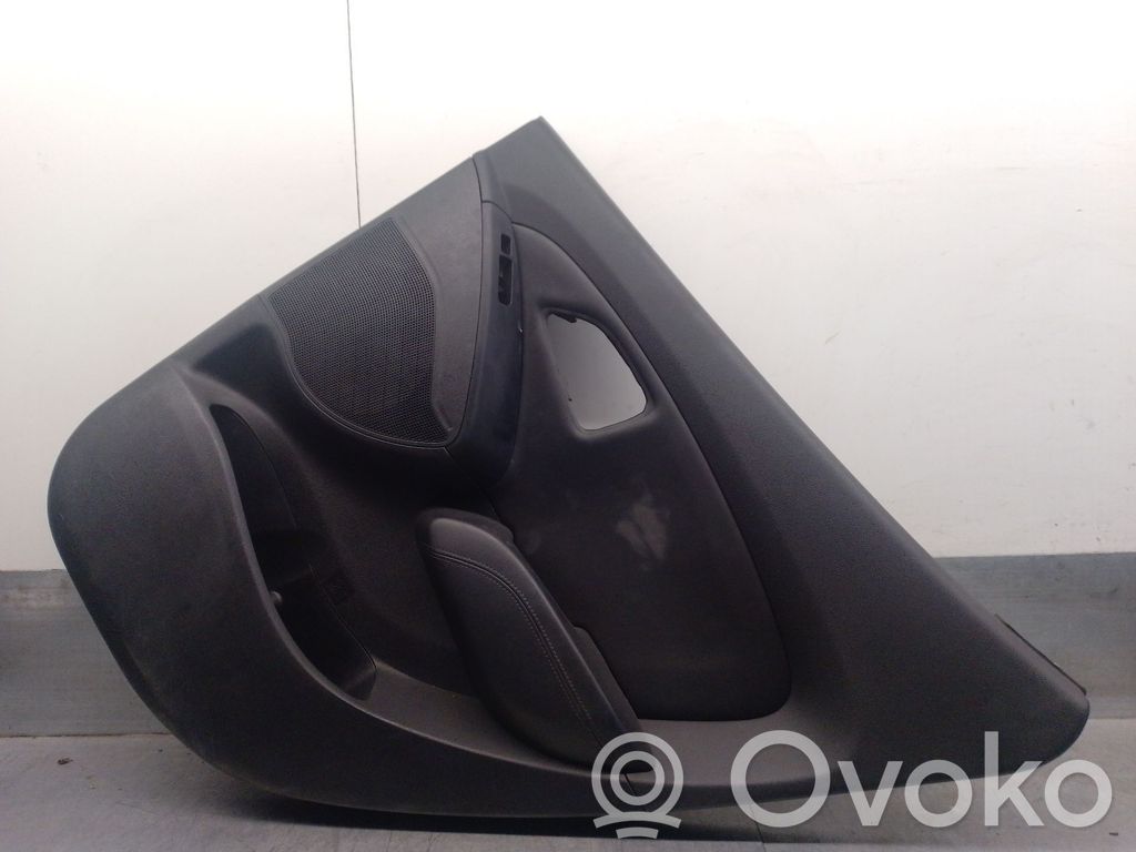 Hyundai ix35 Takaoven verhoilu 