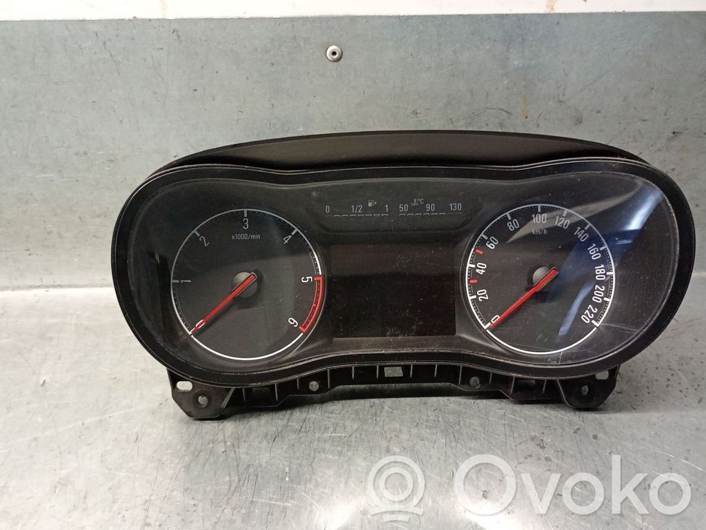 Opel Corsa E Speedometer (instrument cluster) 