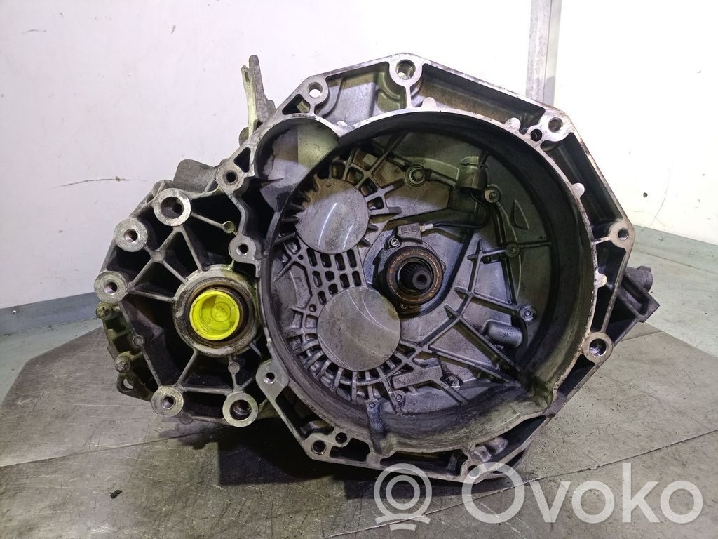Chevrolet Cruze Manual 5 speed gearbox 