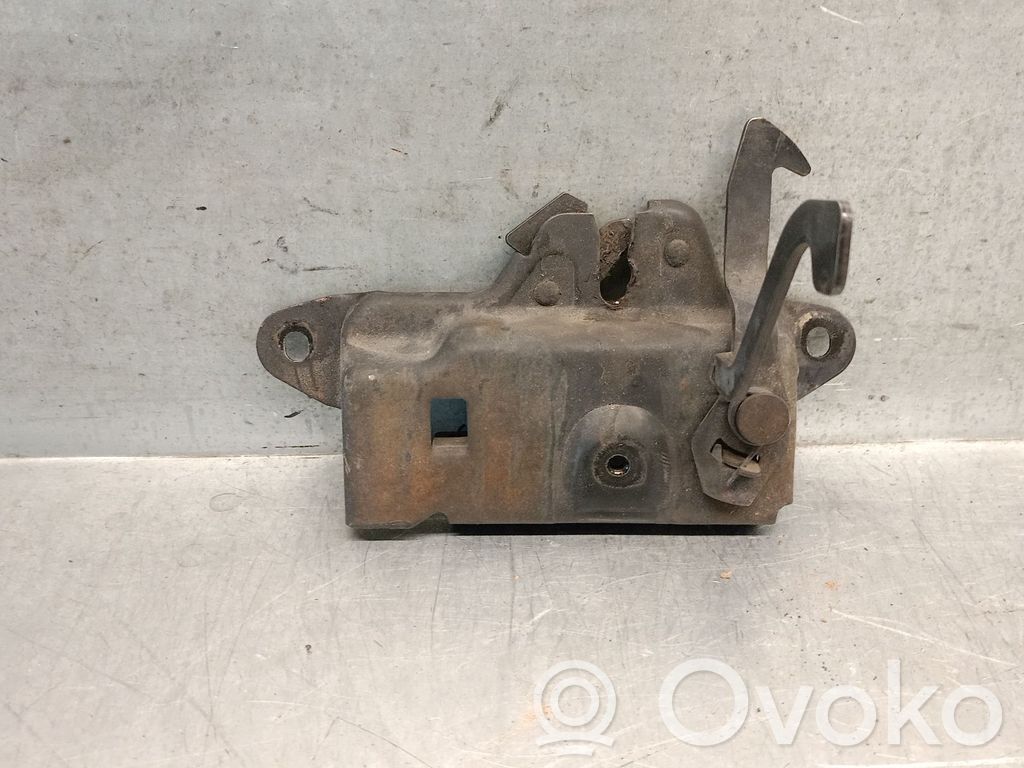 Hyundai Galloper Tie down hook / loop 