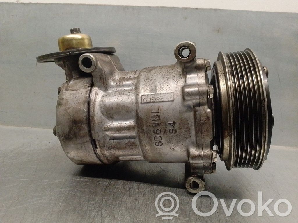 Ford Fiesta Klimakompressor Pumpe 