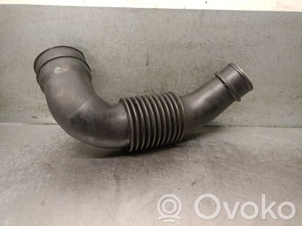 Toyota Yaris Tubo flessibile aria condizionata (A/C)