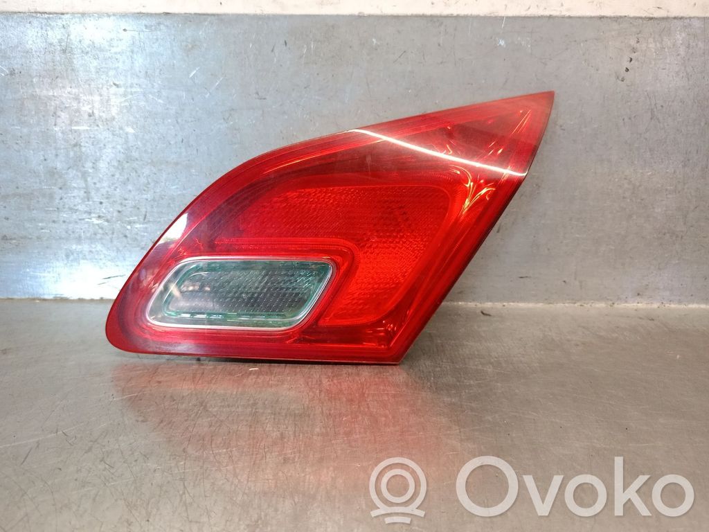 Opel Astra H Lampa tylna 