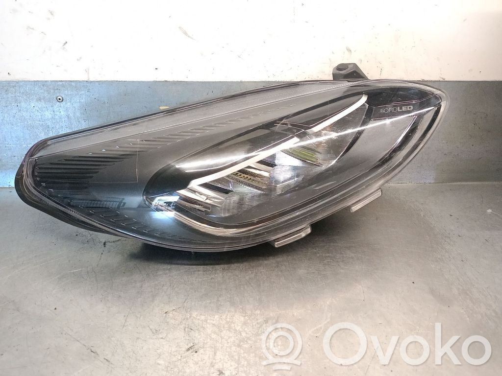 Ford Fiesta Lampa przednia 