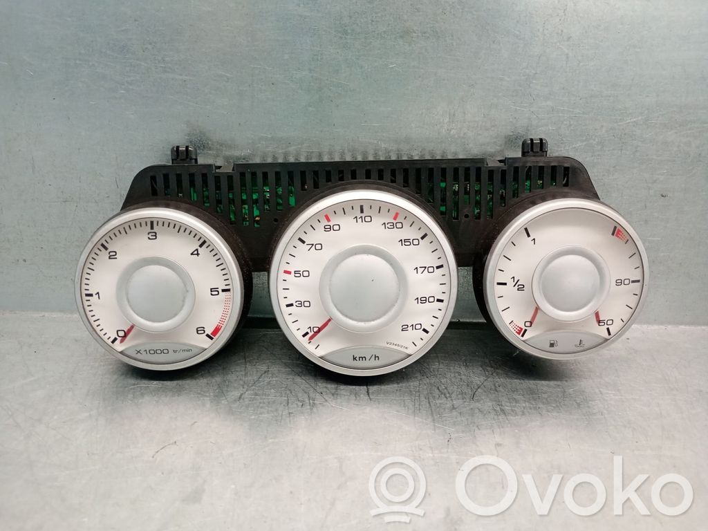 Citroen C8 Speedometer (instrument cluster) 