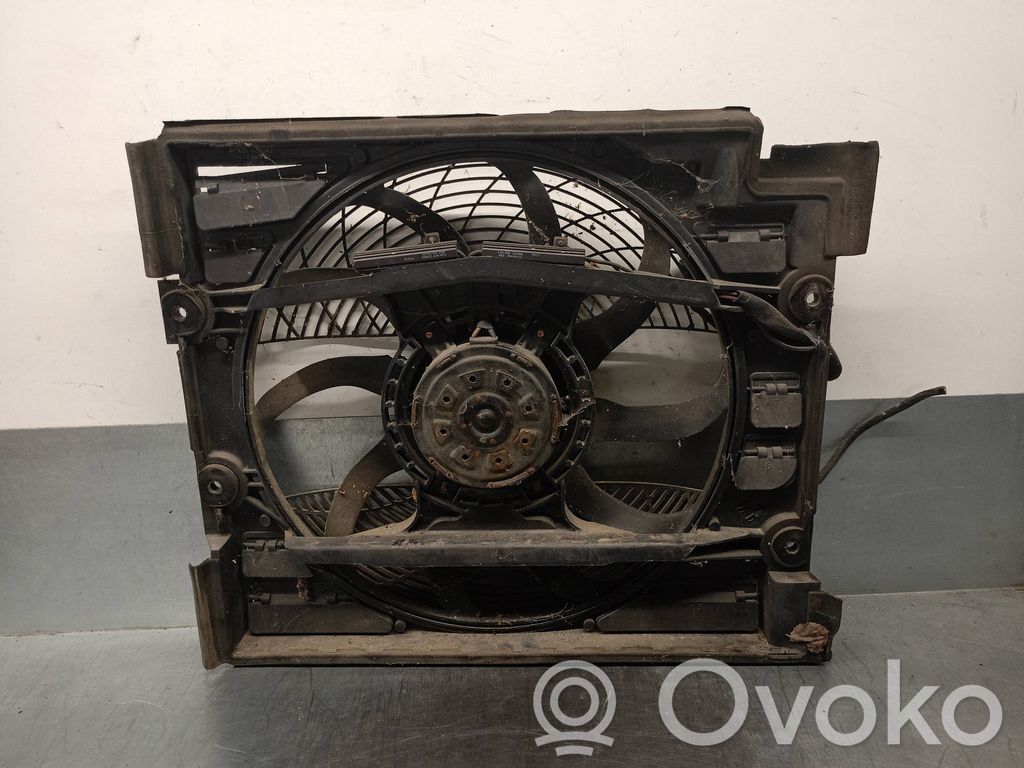 BMW 5 E39 Elektrisks radiatoru ventilators 