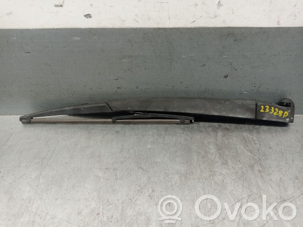 Mercedes-Benz A W169 Ramię wycieraczki szyby tylnej 