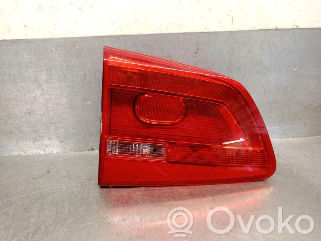 Volkswagen Touran II Lampă spate în caroserie 