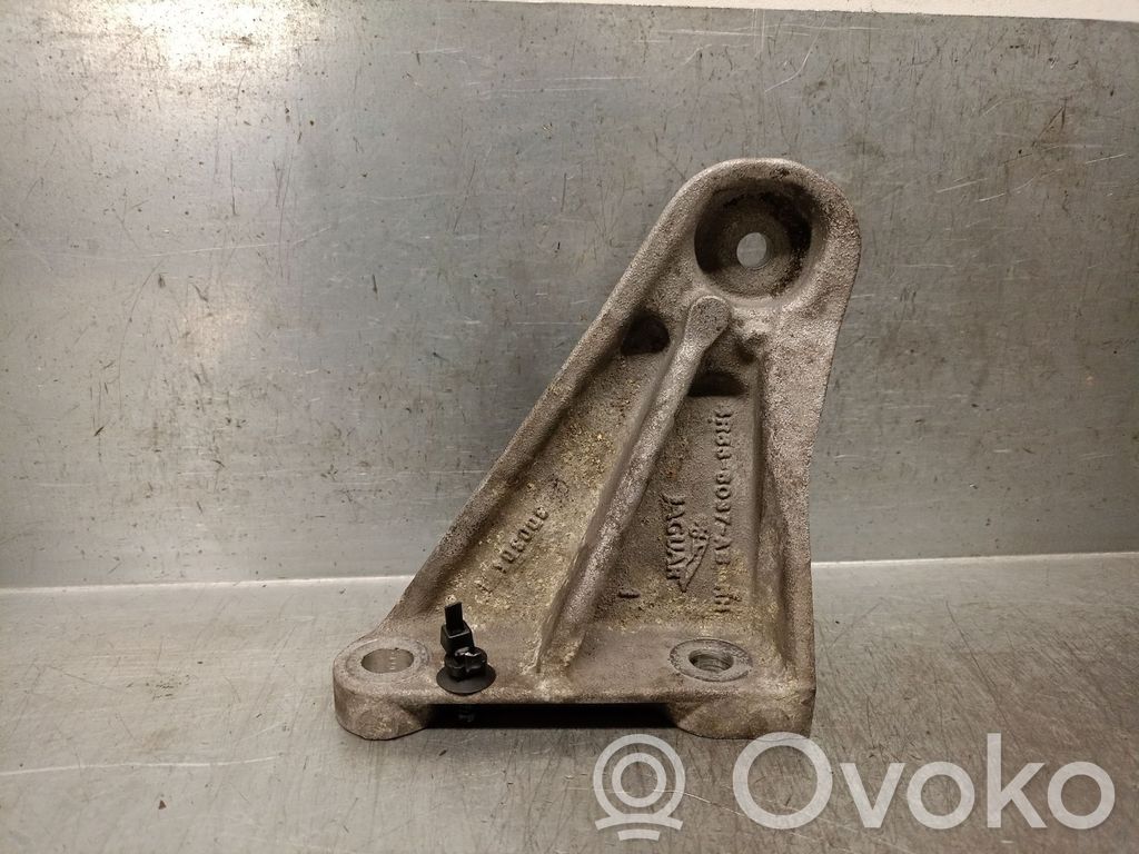 Jaguar S-Type Engine mount bracket 