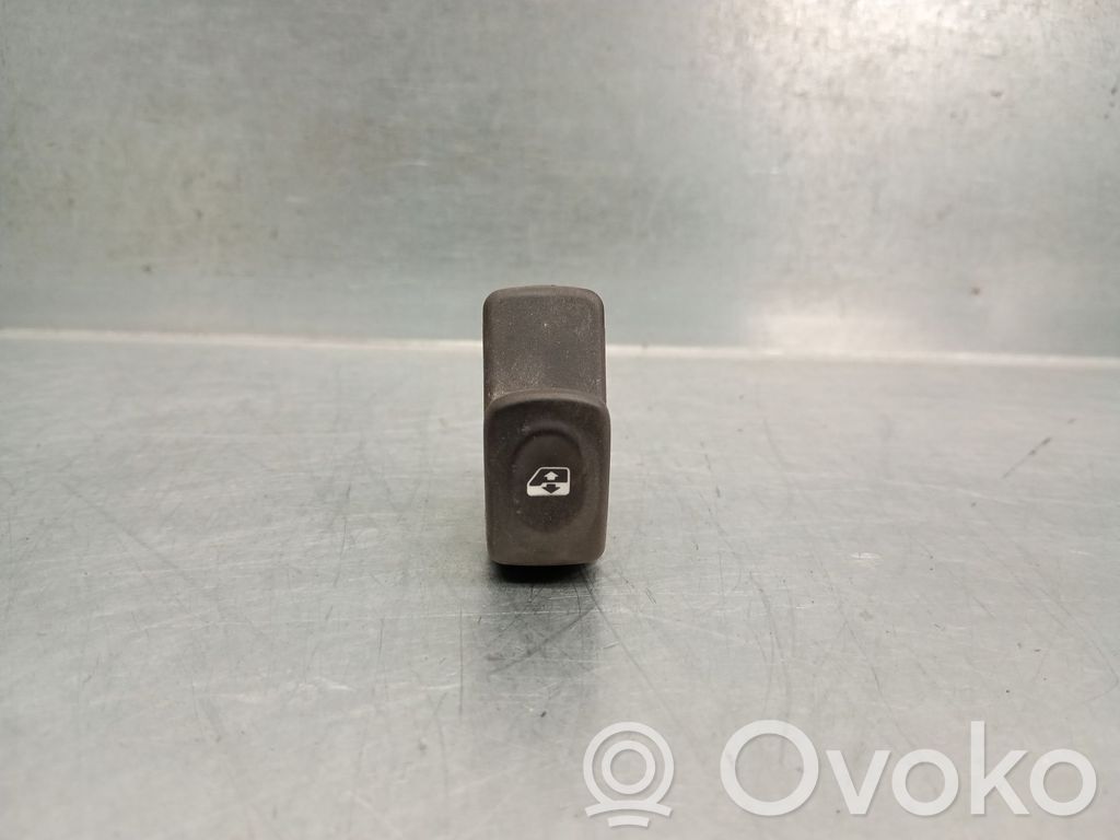 Dacia Logan Pick-Up Electric window control switch 