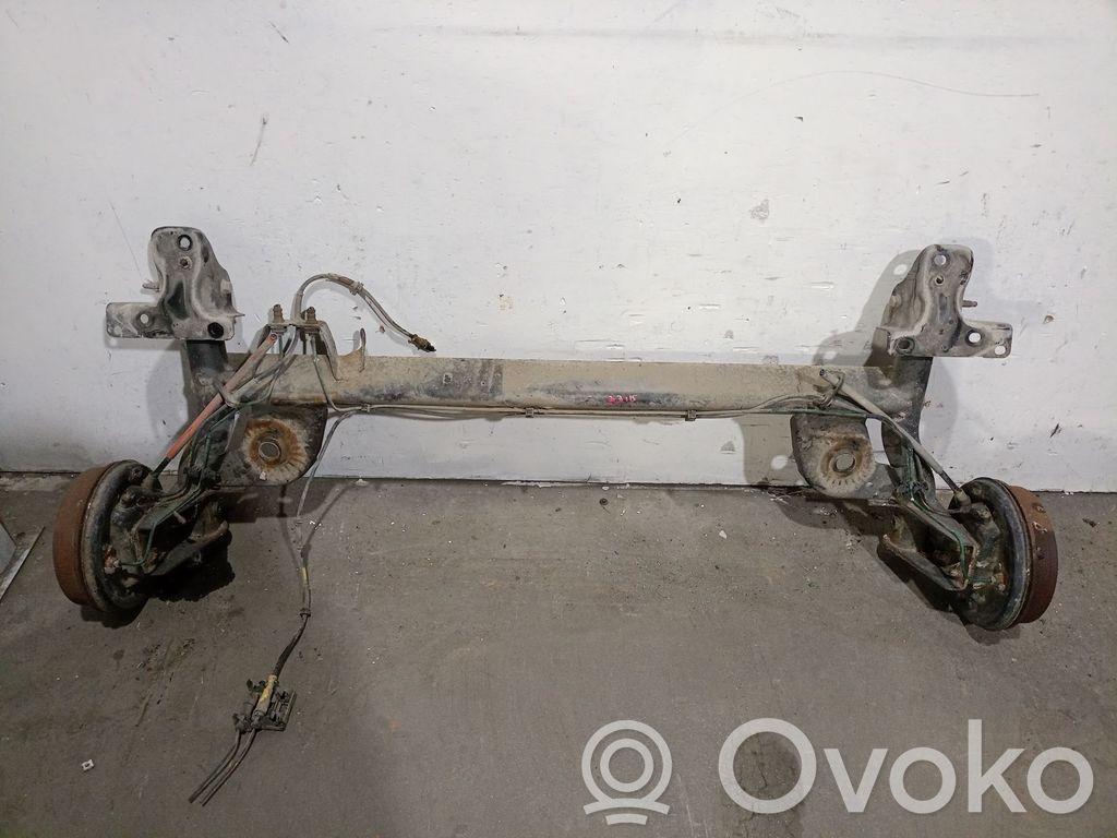 Renault Clio II Eje trasero con reductor 