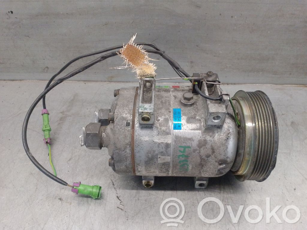 Audi 100 S4 C4 Ilmastointilaitteen kompressorin pumppu (A/C) 