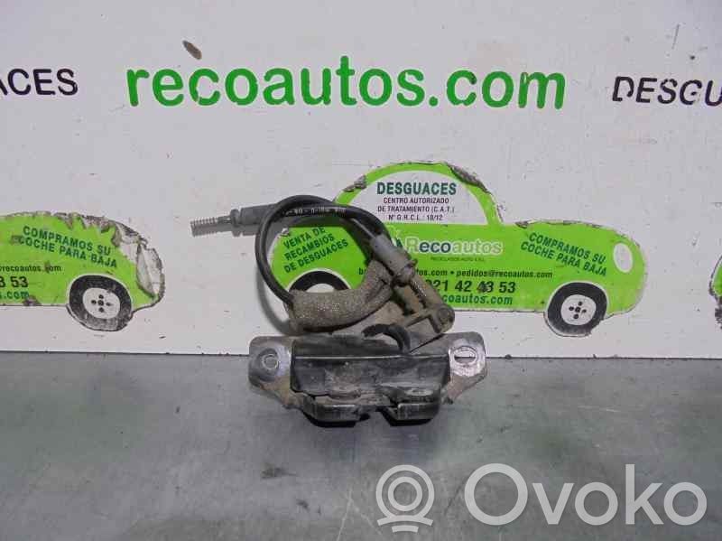 Peugeot Partner Rear door lock 