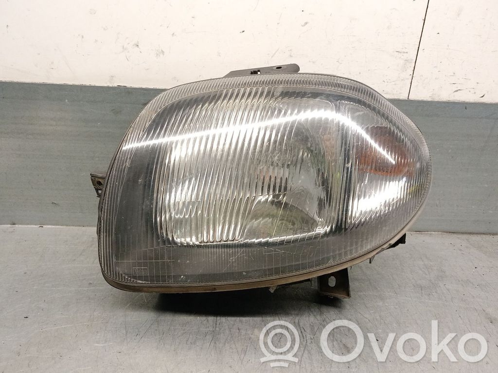 Renault Clio II Scheinwerfer 