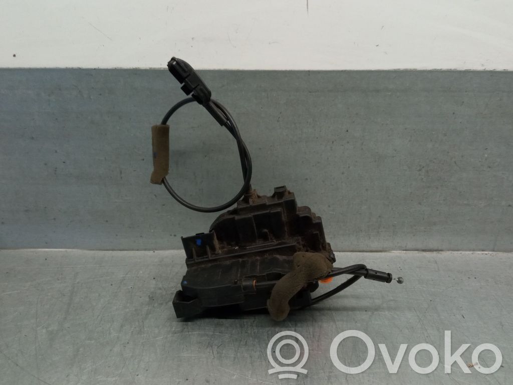 Opel Movano B Front door lock 