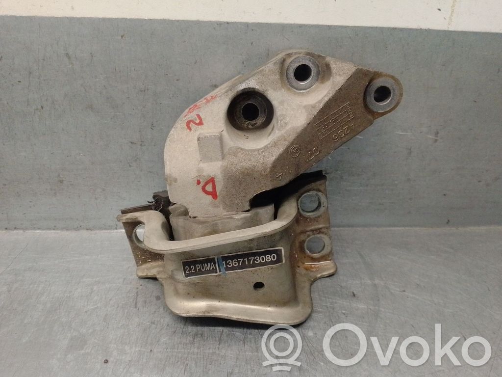 Engine mount bracket   1367173080,182136