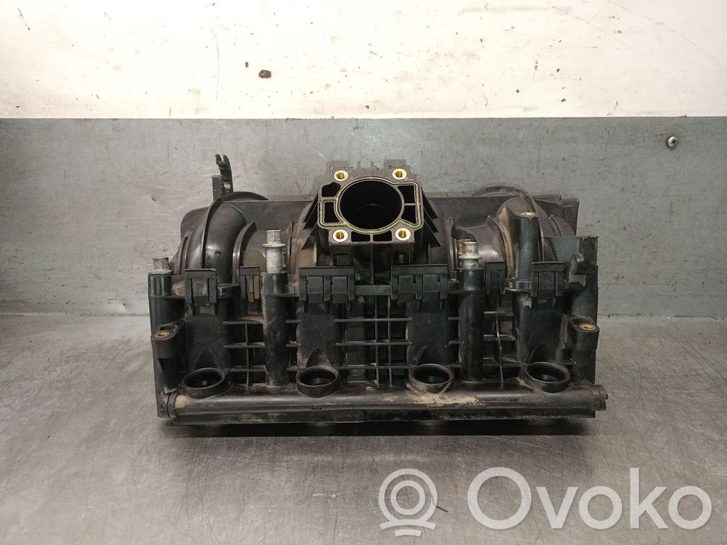 Opel Corsa B Colector de admisión 