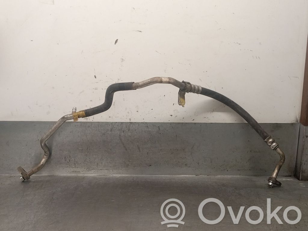 Mazda 3 III Ilmastointilaitteen putki (A/C) 