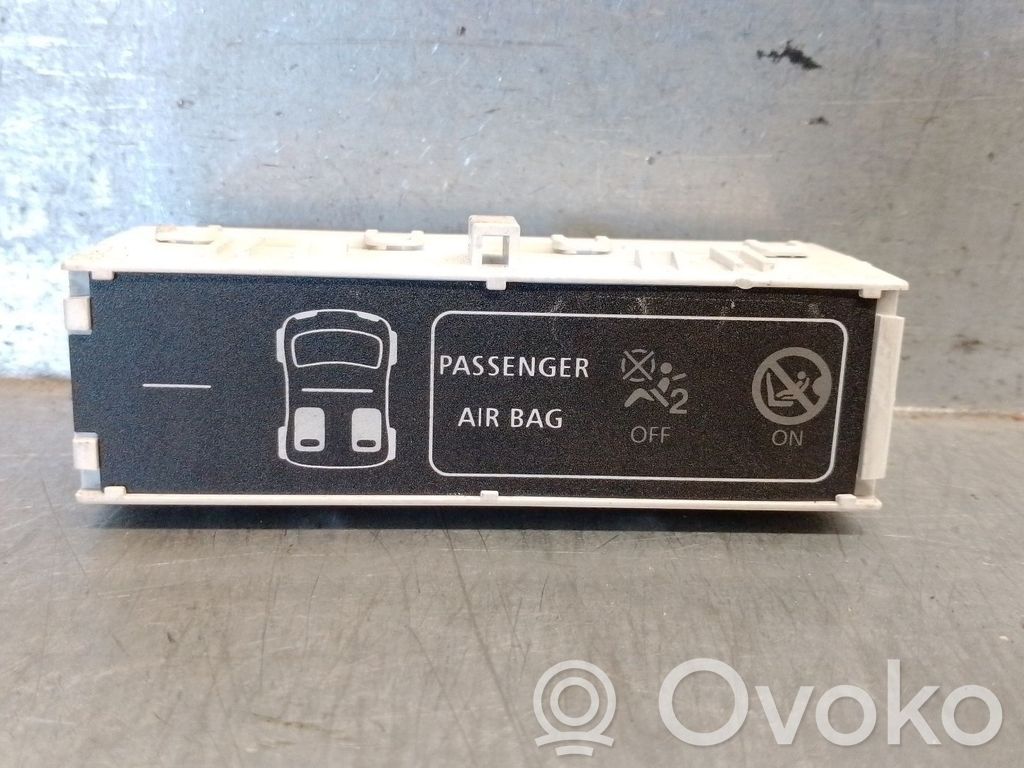 Renault Twingo III Multifunctional control switch/knob 