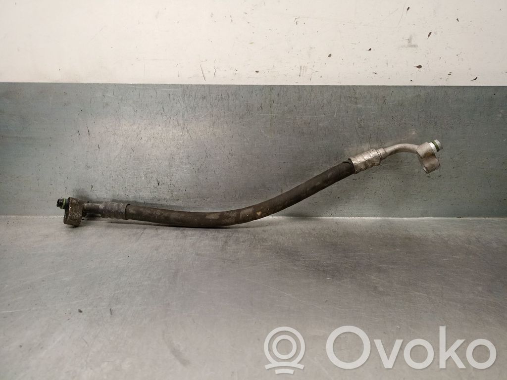 BMW 3 E36 Air conditioning (A/C) pipe/hose 