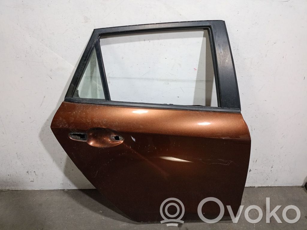 Mazda 3 II Aizmugurējās durvis 