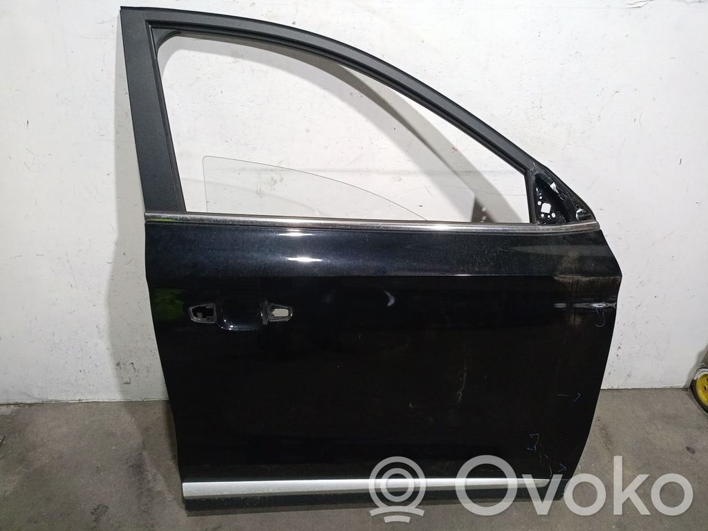 MG ZS Puerta delantera 